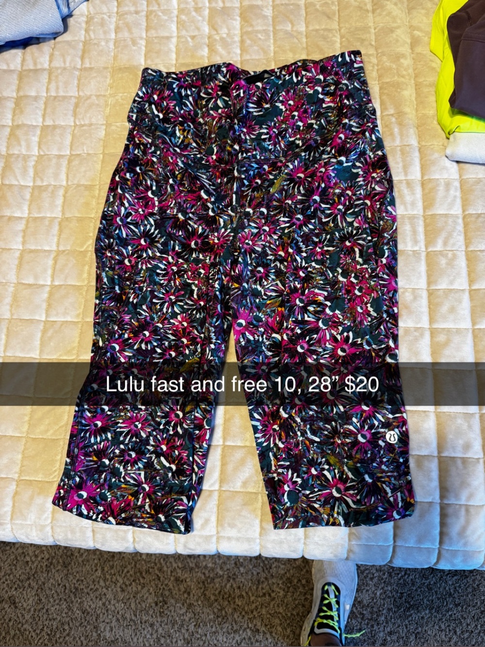 lululemon athletica Floral Print fast and free 28” in Black, Pink, White
